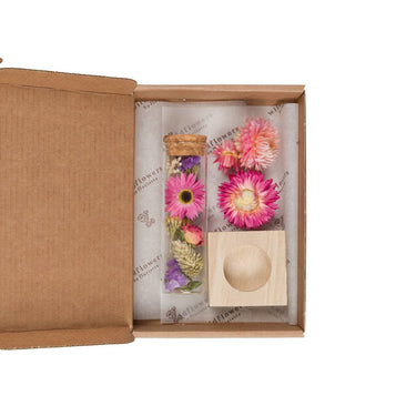 Gift box - Dried Flowers - Message in a Box - Small
